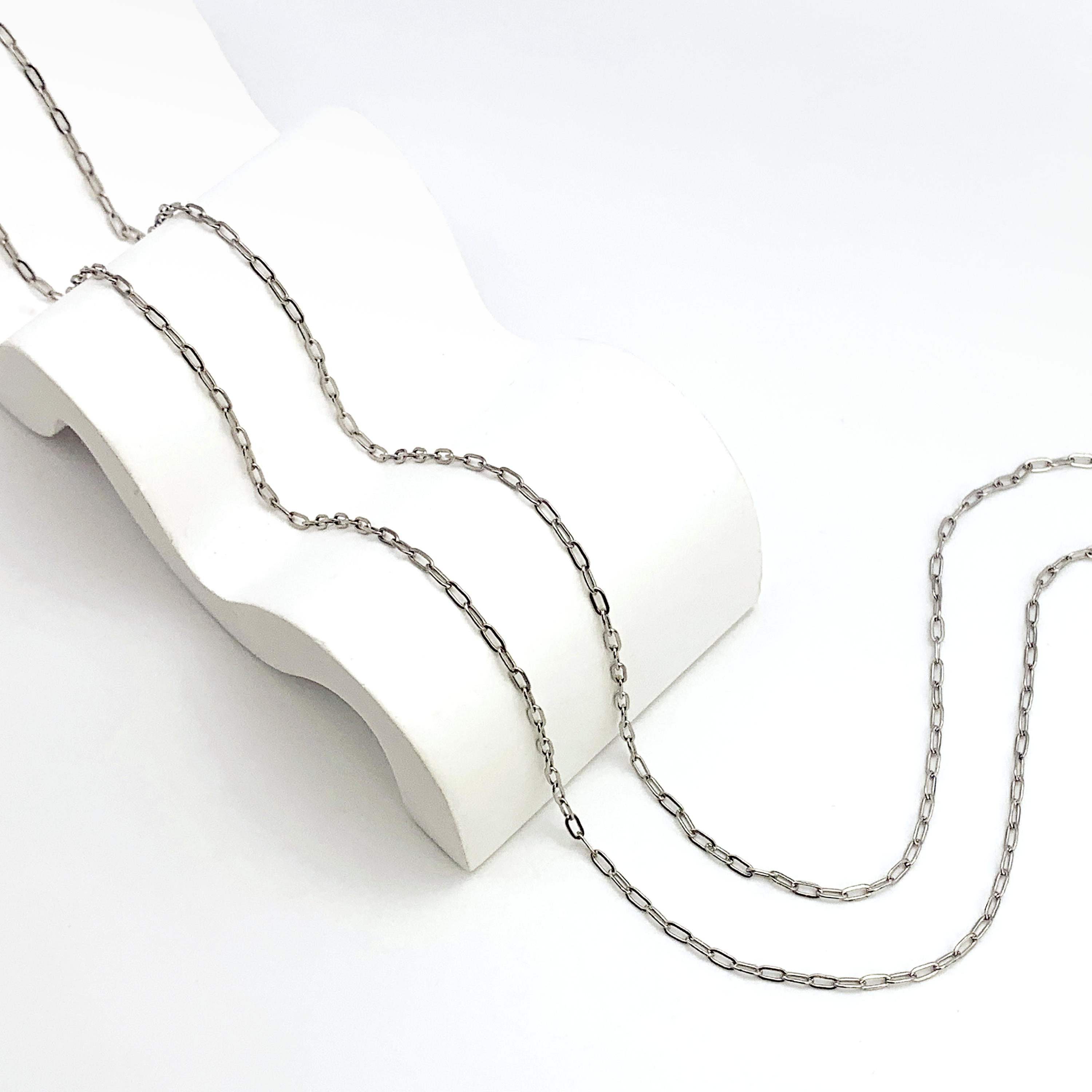 Ava Chain Necklace