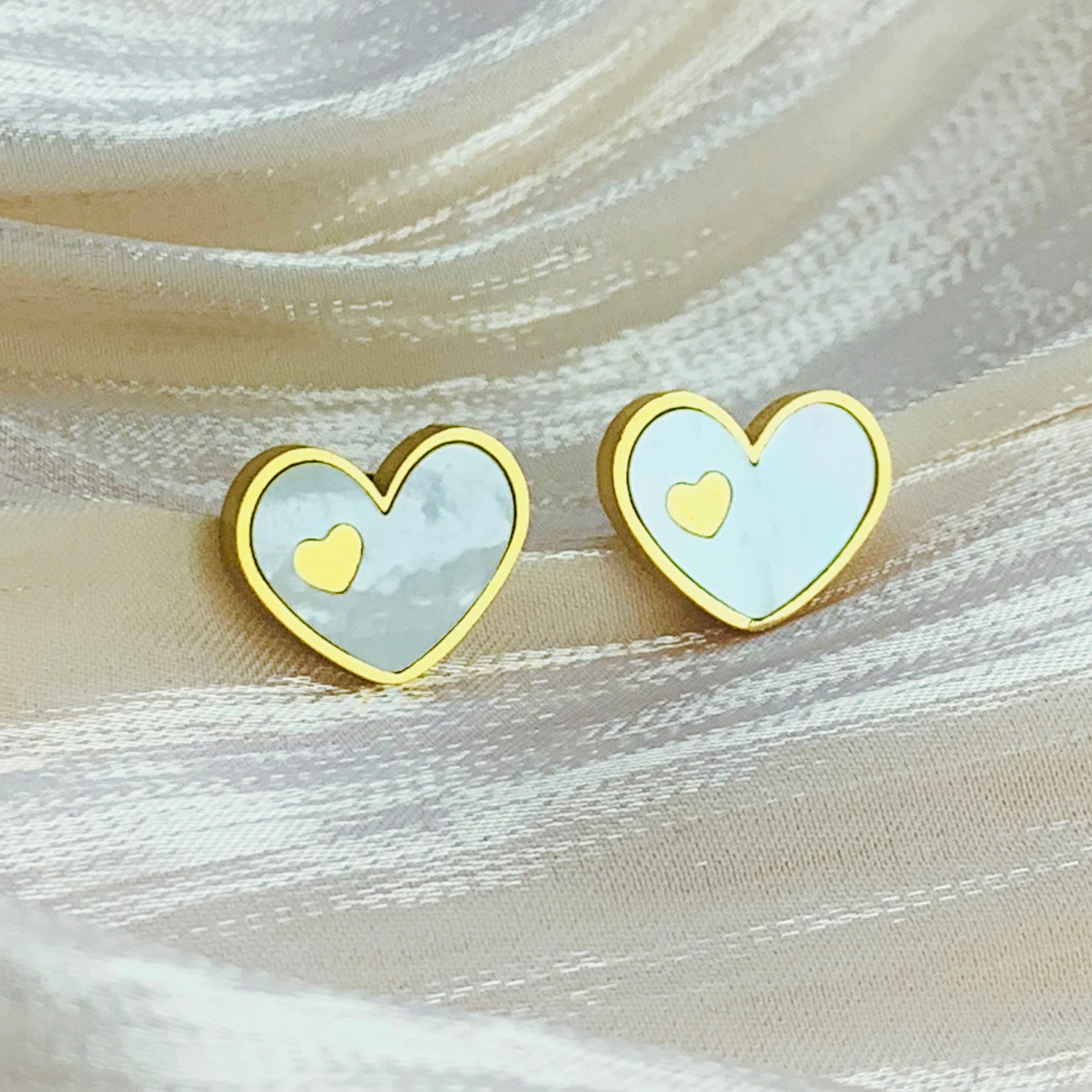 Pendientes Pequeños De Doble Corazón