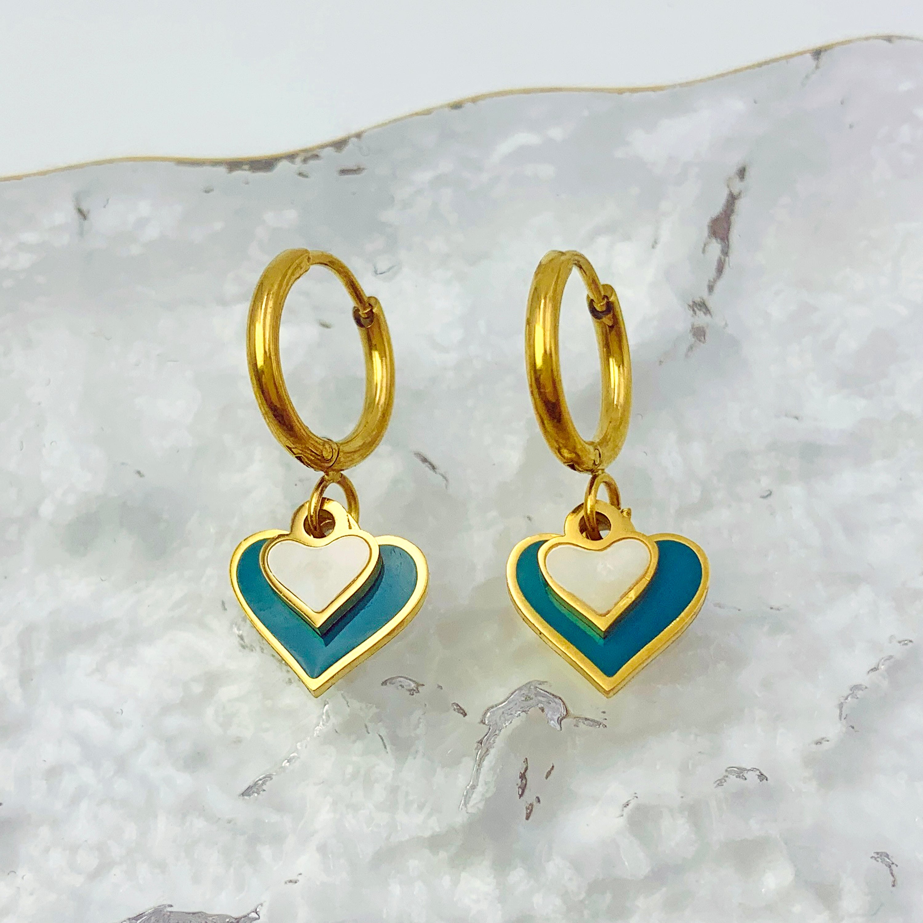 Pendientes colgantes de corazón de dos tonos