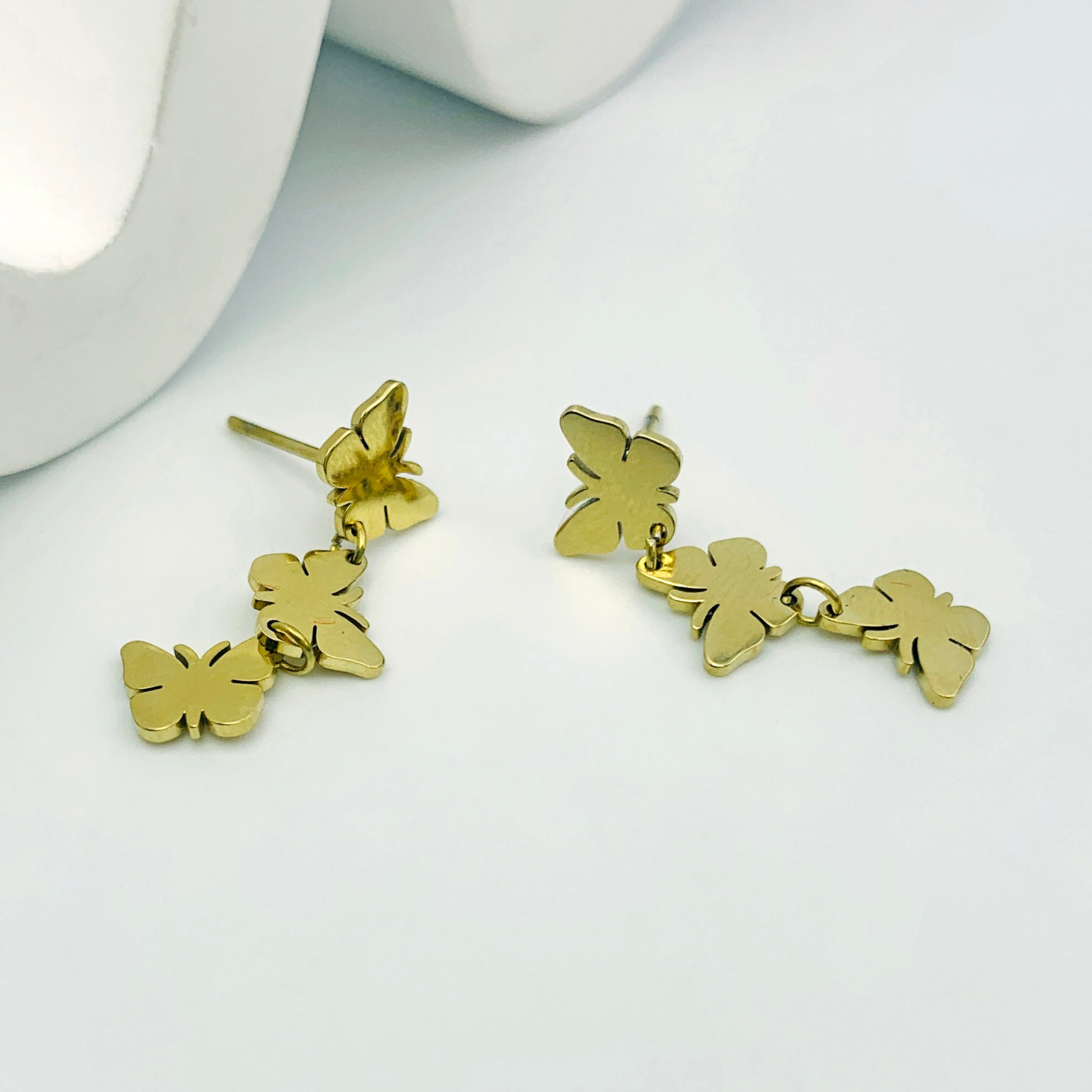 Pendientes de enhebrador divino