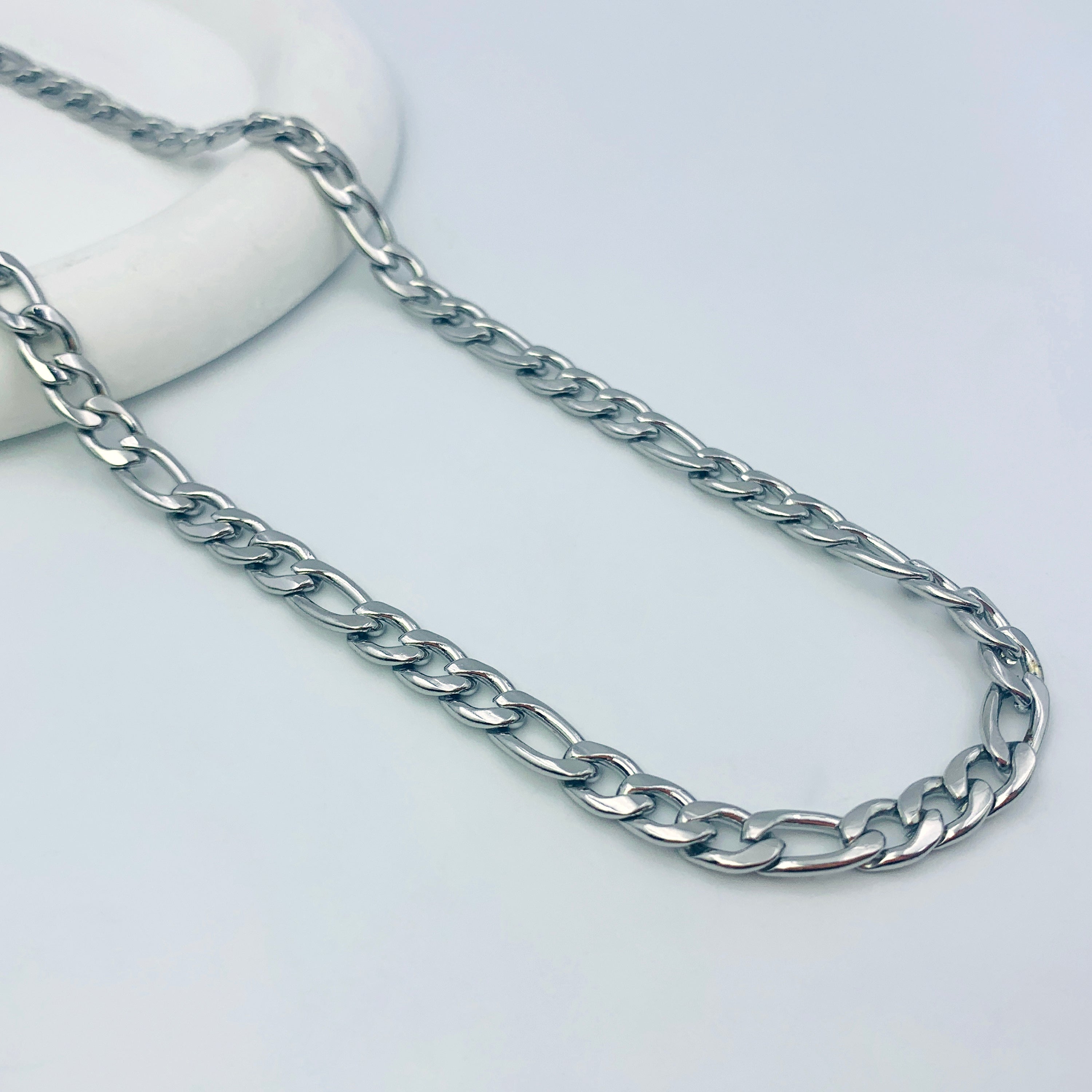 Classic Figaro Chain Necklace