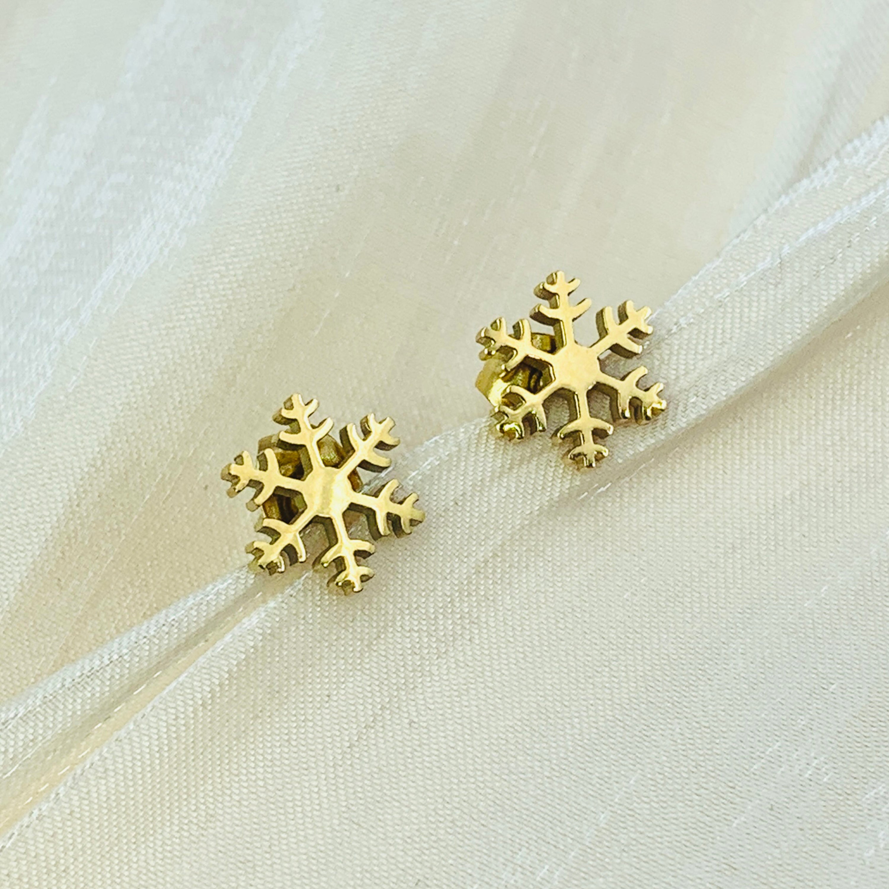 Snowflake Necklace and Earring Set