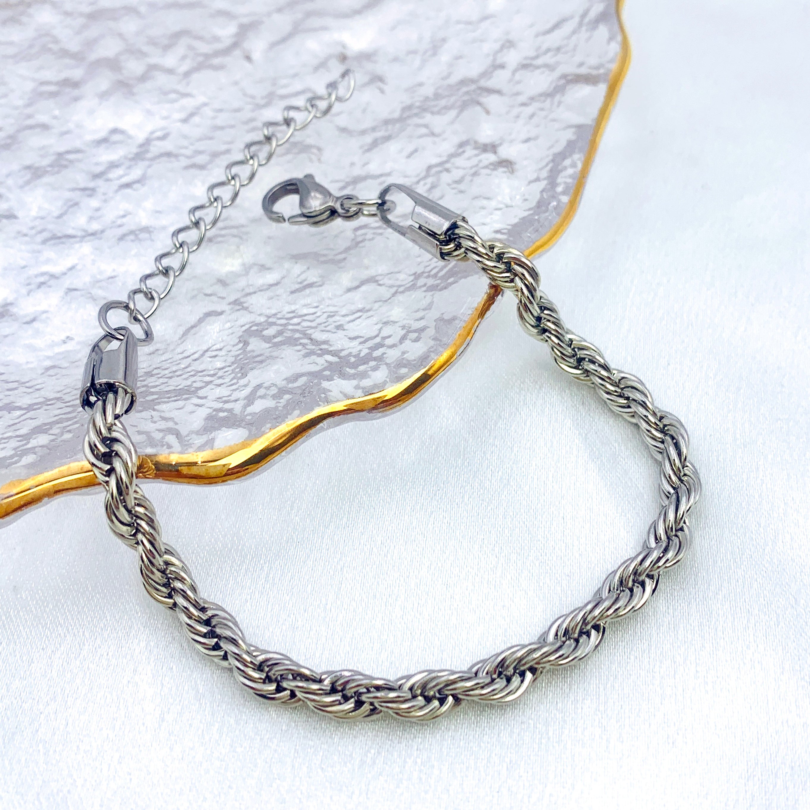 Mini Twisted Chain Bracelet