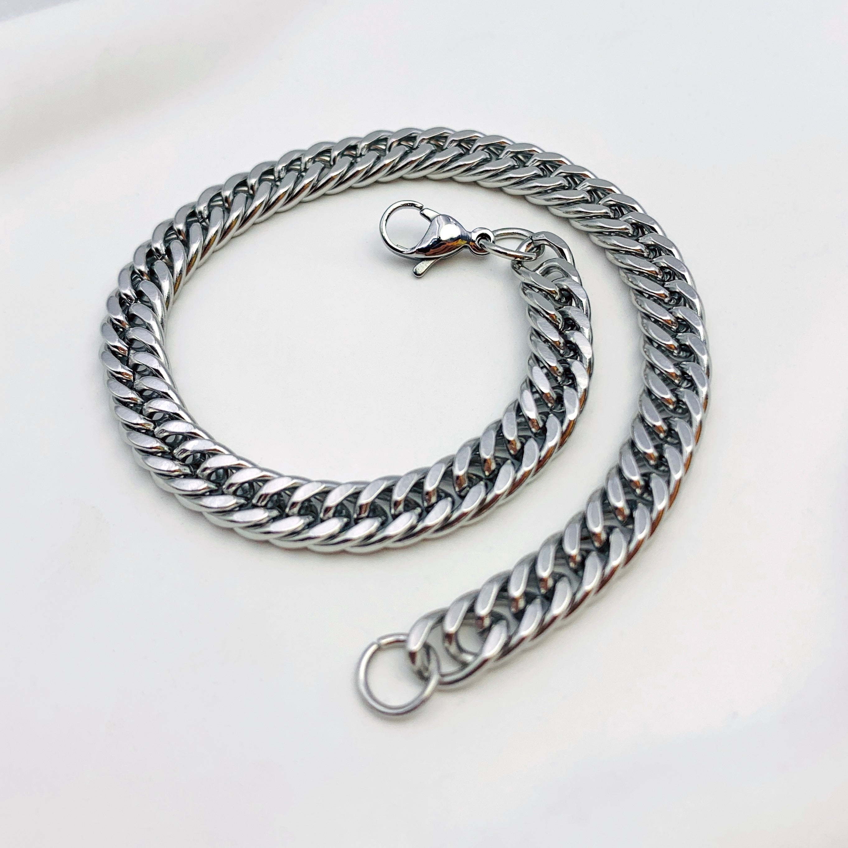 Curb Link Chain Bracelet