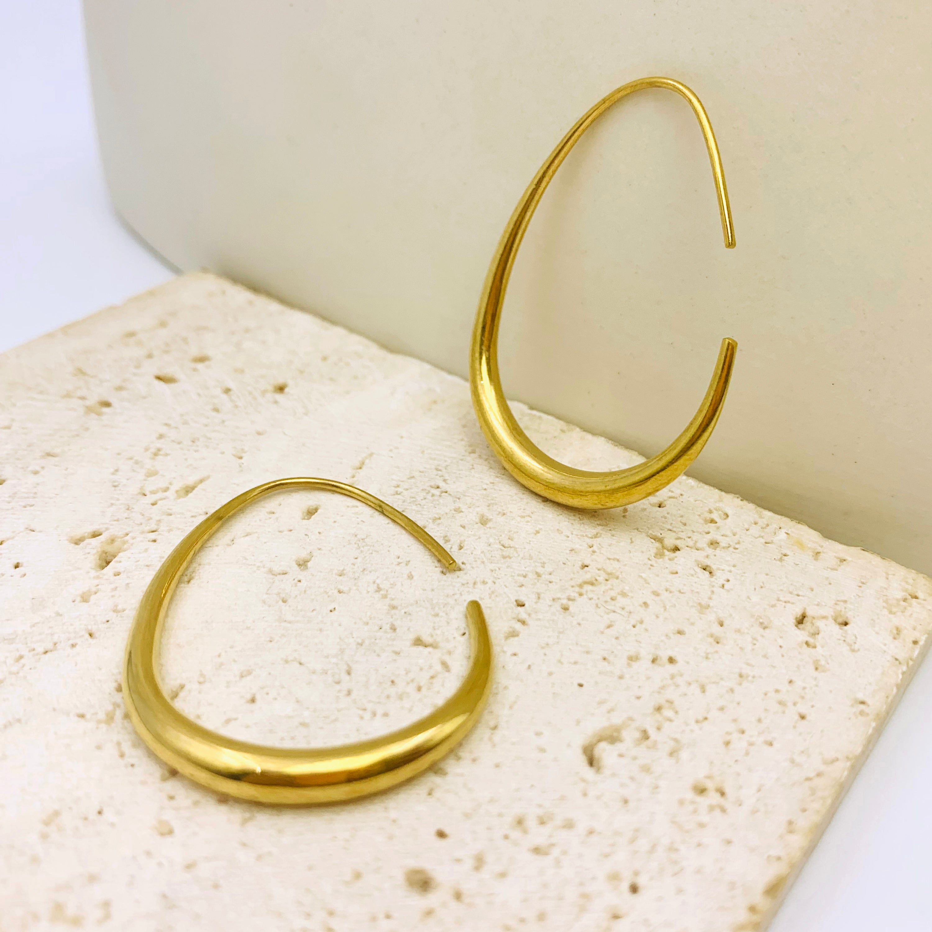 Noor Hoops
