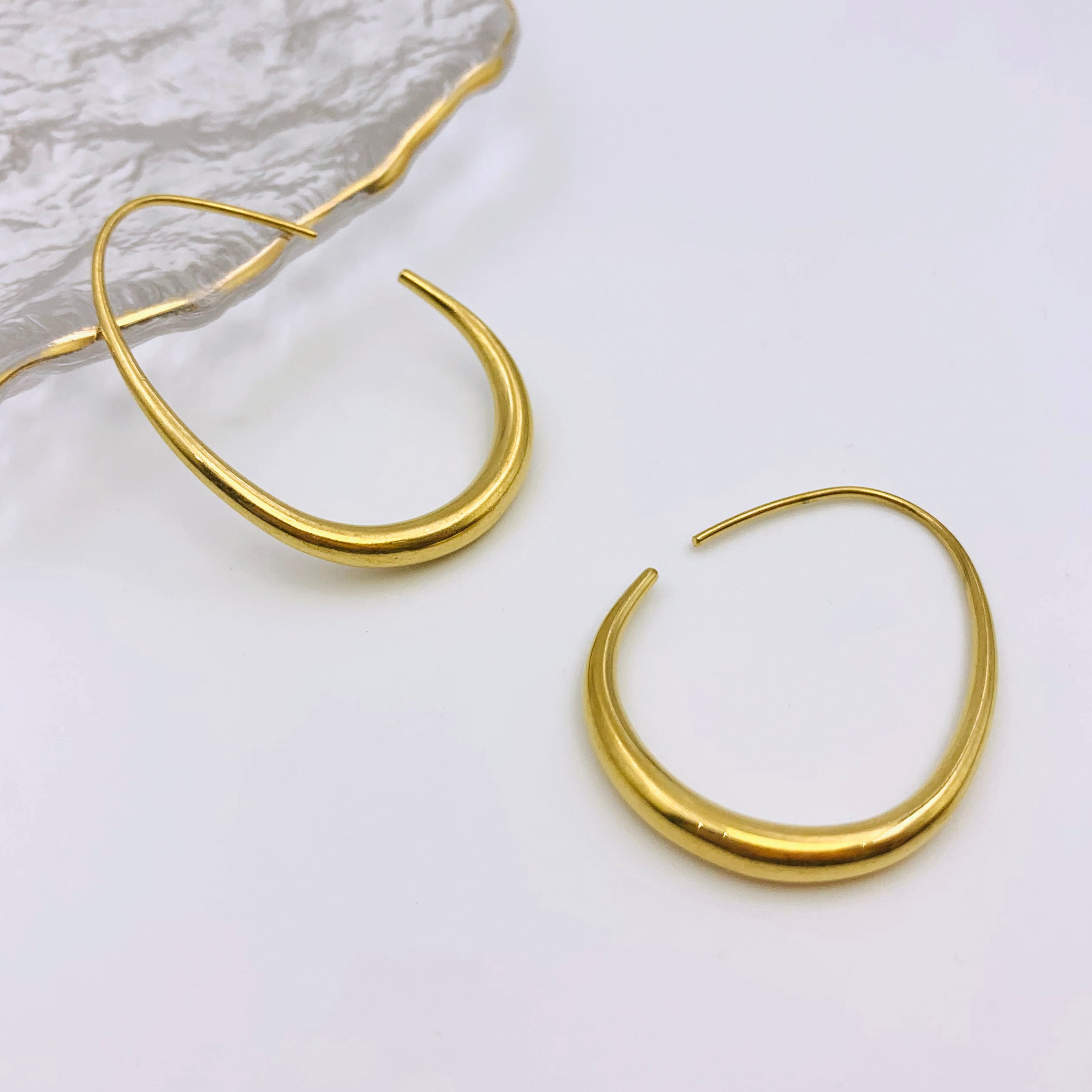Noor Hoops