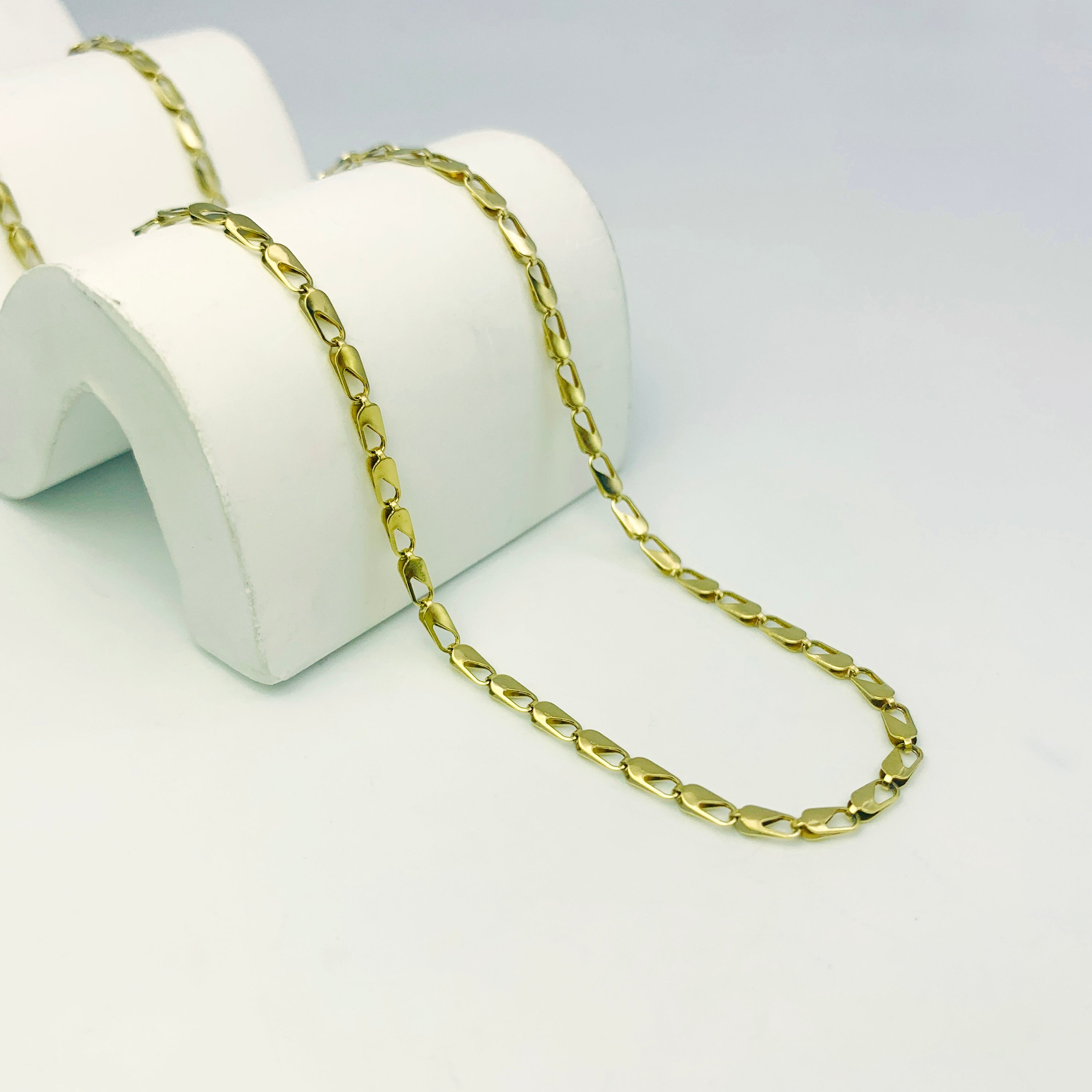 Essence Chain Necklace