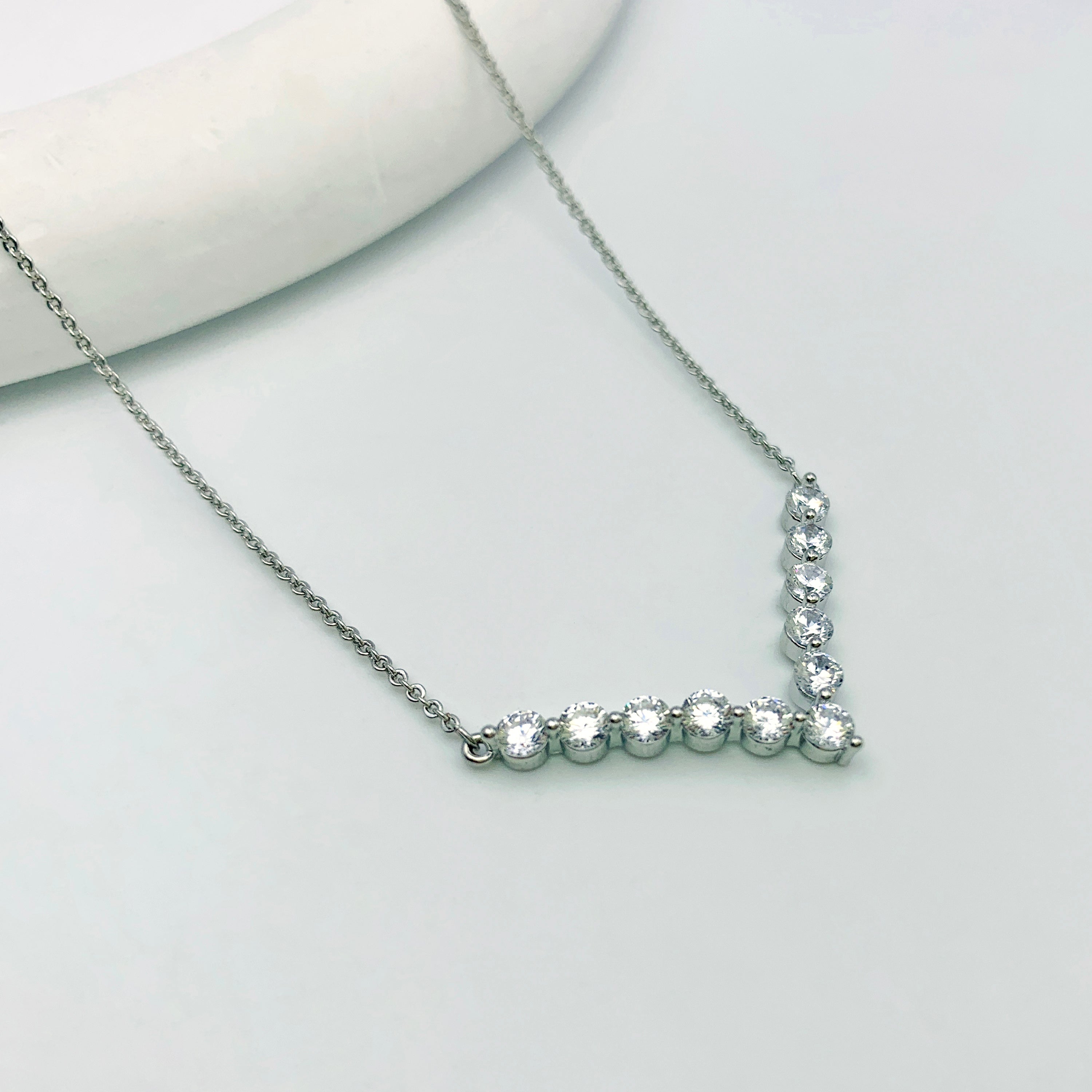 V-Shaped Sparkle Necklace