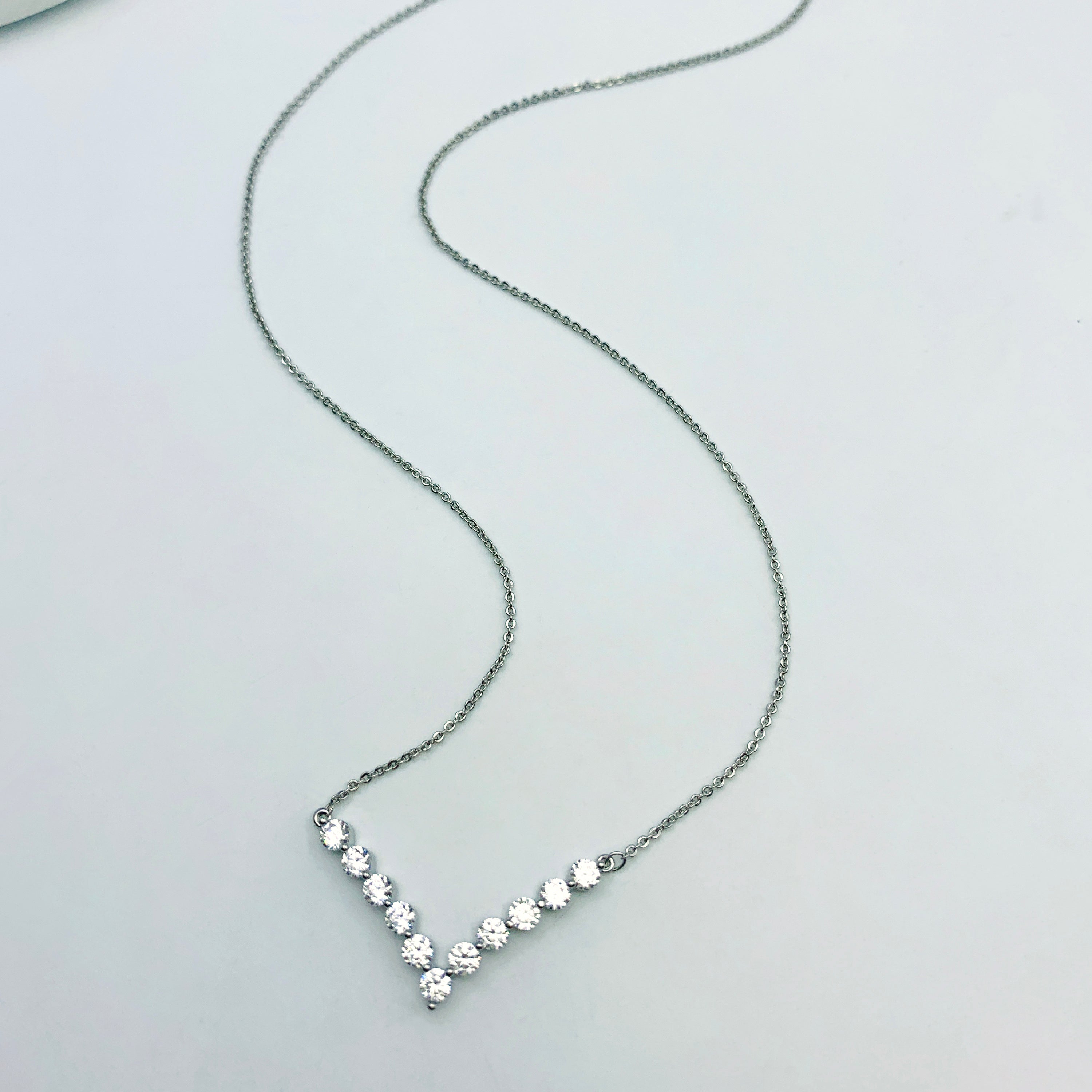 V-Shaped Sparkle Necklace