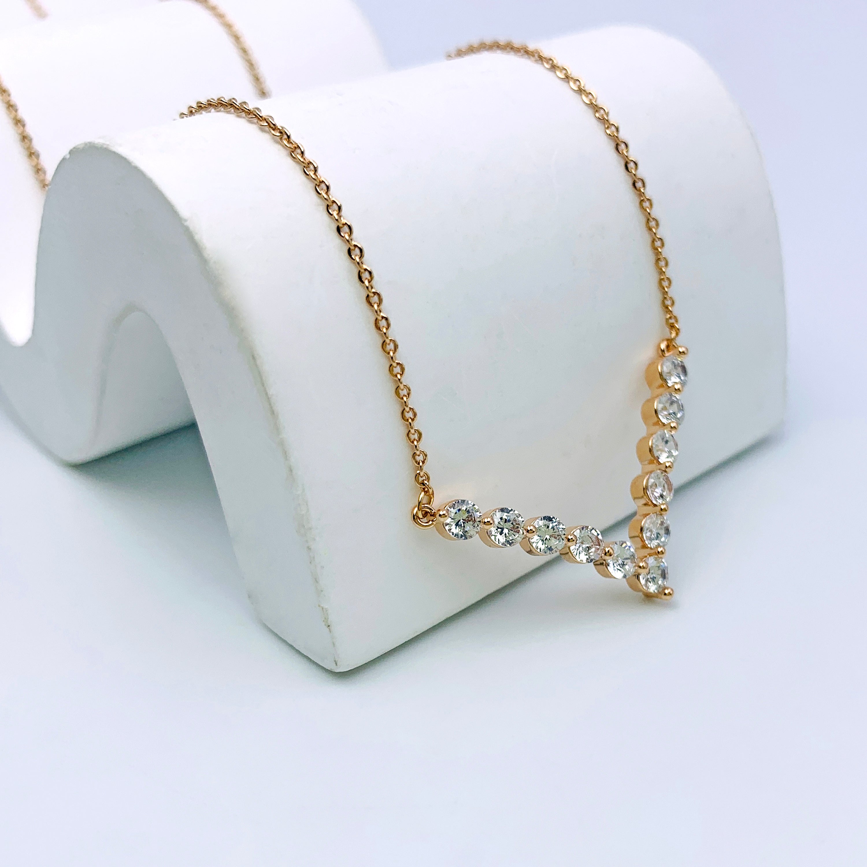 V-Shaped Sparkle Necklace